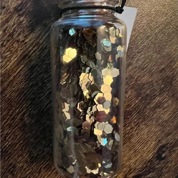 SET: Christmas decor- Target 2022 set of 6 mini filled bottles - Picture 6 of 9